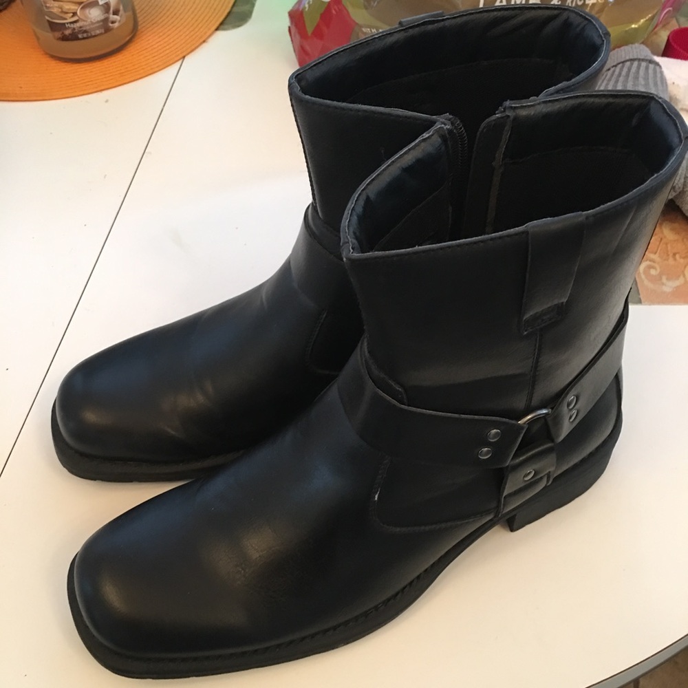 Unlisted Boots 12M